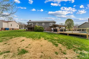 1757 Castlewood Ct, Hickory, NC 28602 - Photo 30