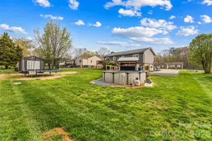 1757 Castlewood Ct, Hickory, NC 28602 - Photo 30