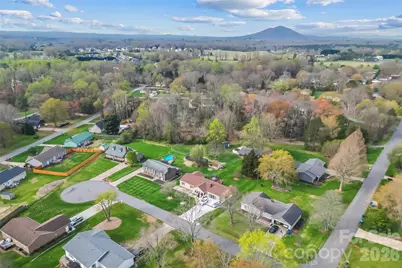 1757 Castlewood Court, Hickory, NC 28602 - Photo 34
