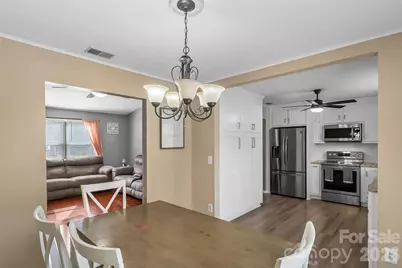 1757 Castlewood Court, Hickory, NC 28602 - Photo 6
