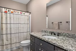 10 Starview Ln, Hendersonville, NC 28739 - Photo 20