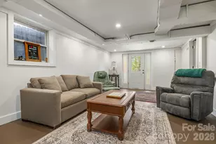 1733 Clairmont Dr, Hendersonville, NC 28791 - Photo 22