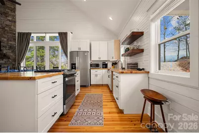 823 Silverstone Drive, Hendersonville, NC 28792 - Photo 10