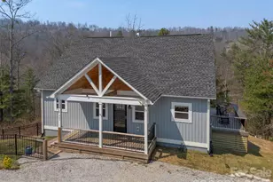 823 Silverstone Dr, Hendersonville, NC 28792 - Photo 4