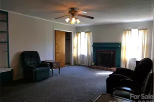 220 N Russell St, Troy, NC 27371 - Photo 4