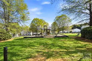 6714 Wicked Oak Ln, Charlotte, NC 28216 - Photo 36