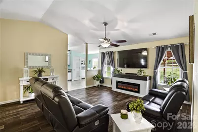 6714 Wicked Oak Lane, Charlotte, NC 28216 - Photo 4