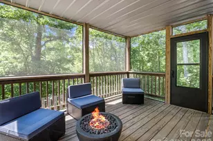 38 Scenic View Dr, Hendersonville, NC 28792 - Photo 30
