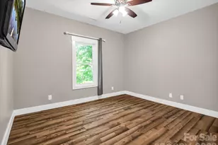 38 Scenic View Dr, Hendersonville, NC 28792 - Photo 26