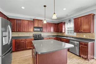 5912 Lindley Crescent Dr, Indian Trail, NC 28079 - Photo 8