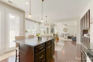 7121 Toxaway Ln, Charlotte, NC 28269 - Photo 12