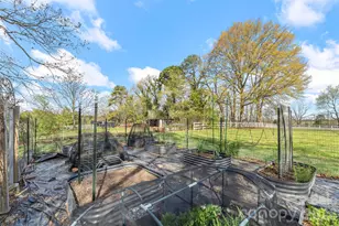 4267 County Home Rd, Conover, NC 28613 - Photo 32