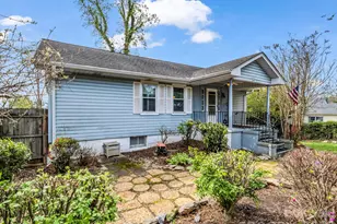 110 Houston St, Hendersonville, NC 28792 - Photo 1
