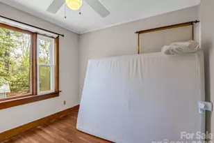 110 Houston St, Hendersonville, NC 28792 - Photo 16