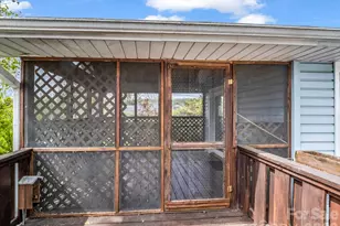 110 Houston St, Hendersonville, NC 28792 - Photo 24