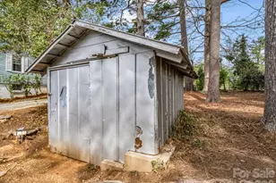 110 Houston St, Hendersonville, NC 28792 - Photo 38