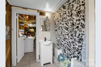 110 Houston Street, Hendersonville, NC 28792 - Photo 30