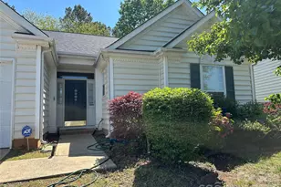 12036 Brownestone View Dr, Charlotte, NC 28269 - Photo 2