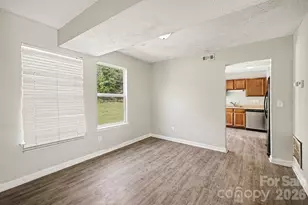 2900 Silkstream Ln, Charlotte, NC 28262 - Photo 4