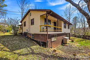 7 Nelson Rd, Hendersonville, NC 28791 - Photo 2