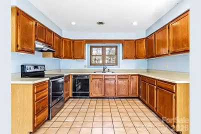 7 Nelson Road, Hendersonville, NC 28791 - Photo 10