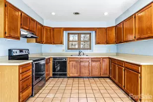 7 Nelson Rd, Hendersonville, NC 28791 - Photo 10