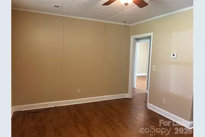 324 E Rhodes Street, Lincolnton, NC 28092 - Photo 4