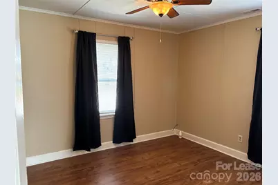324 E Rhodes Street, Lincolnton, NC 28092 - Photo 8