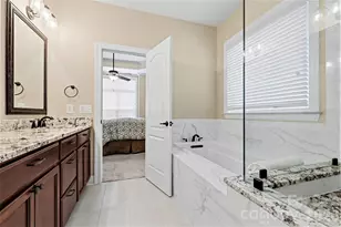 10433 Royal Winchester Dr, Charlotte, NC 28277 - Photo 14