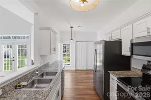 1320 Anthem Ct, Charlotte, NC 28205 - Photo 4