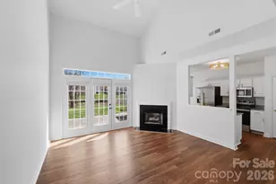 1320 Anthem Ct, Charlotte, NC 28205 - Photo 2