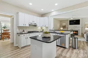 2732 Providence Spring Ln, Charlotte, NC 28270 - Photo 14