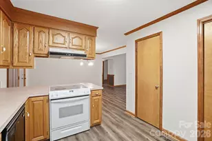 914 Spring Lake Dr, Iron Station, NC 28080 - Photo 16