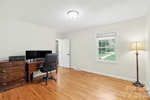 1700 Quail St, Charlotte, NC 28214 - Photo 24