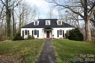 492 S Main St, Waynesville, NC 28786 - Photo 1