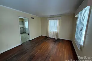 2927 Lasalle St, Charlotte, NC 28216 - Photo 4