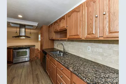 916 Lakewood Drive, Matthews, NC 28104 - Photo 14