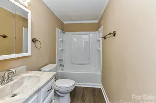 916 Lakewood Dr, Matthews, NC 28104 - Photo 24