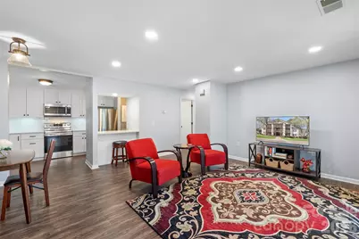 1032 Churchill Downs Court #J, Charlotte, NC 28211 - Photo 4