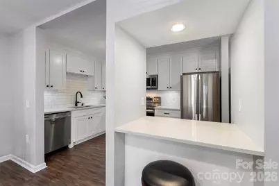 1032 Churchill Downs Court #J, Charlotte, NC 28211 - Photo 10