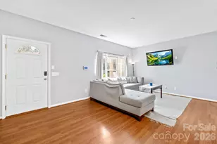 2823 Summergrove Ct, Matthews, NC 28105 - Photo 6