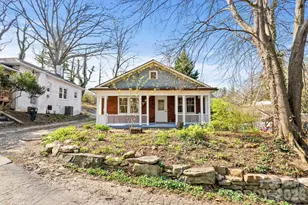 15 Conestee Pl, Asheville, NC 28801 - Photo 2