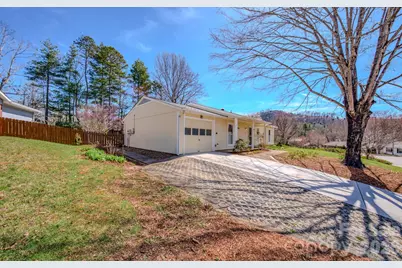 31 Knoll Ridge Drive, Asheville, NC 28804 - Photo 2