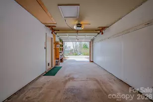 31 Knoll Ridge Dr, Asheville, NC 28804 - Photo 24