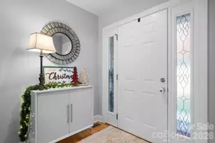 1158 Waterford Dr, Hickory, NC 28602 - Photo 4