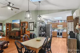 457 Shady Ridge Rd, Waynesville, NC 28785 - Photo 18