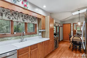 457 Shady Ridge Rd, Waynesville, NC 28785 - Photo 22