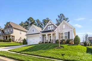 10071 Fox Trotter Ln, Midland, NC 28107 - Photo 2