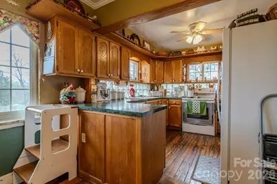 210 N Gaston Street, Kings Mountain, NC 28086 - Photo 16