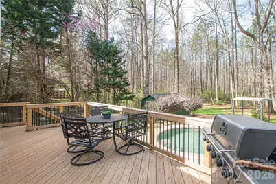 2725 Lakeview Circle, Matthews, NC 28105 - Photo 4
